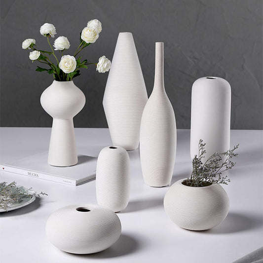 Hancai Ceramic Vases Nordic Minimalism Style Decoration White Modern Geometric Decorative Flowers Vases White Matt Screw-thread Vase