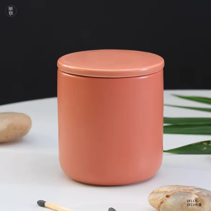 Hancai  Nordic Wholesale Unique Porcelain Candle Container Christmas Decor Custom Ceramic Empty Candle Jars Jar with Lid