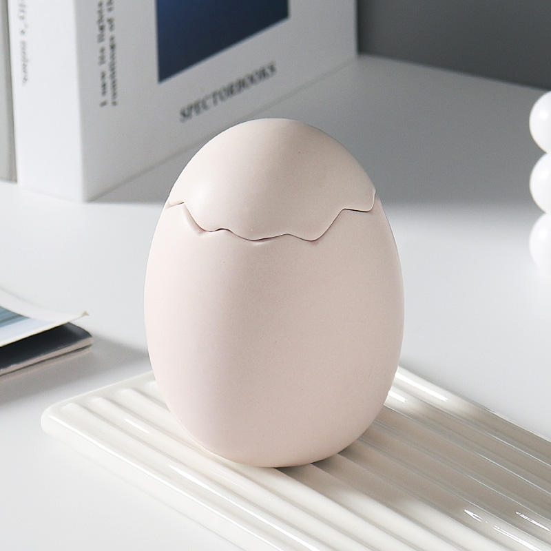 Hancai  Home Liveroom Decor Candle Vessels Holder Egg Shape Ceramic Scent Candle Jars With Lid