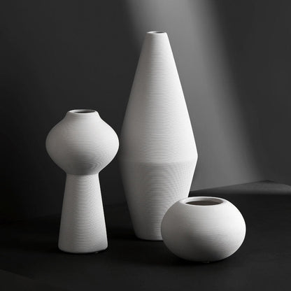 Hancai Ceramic Vases Nordic Minimalism Style Decoration White Modern Geometric Decorative Flowers Vases White Matt Screw-thread Vase