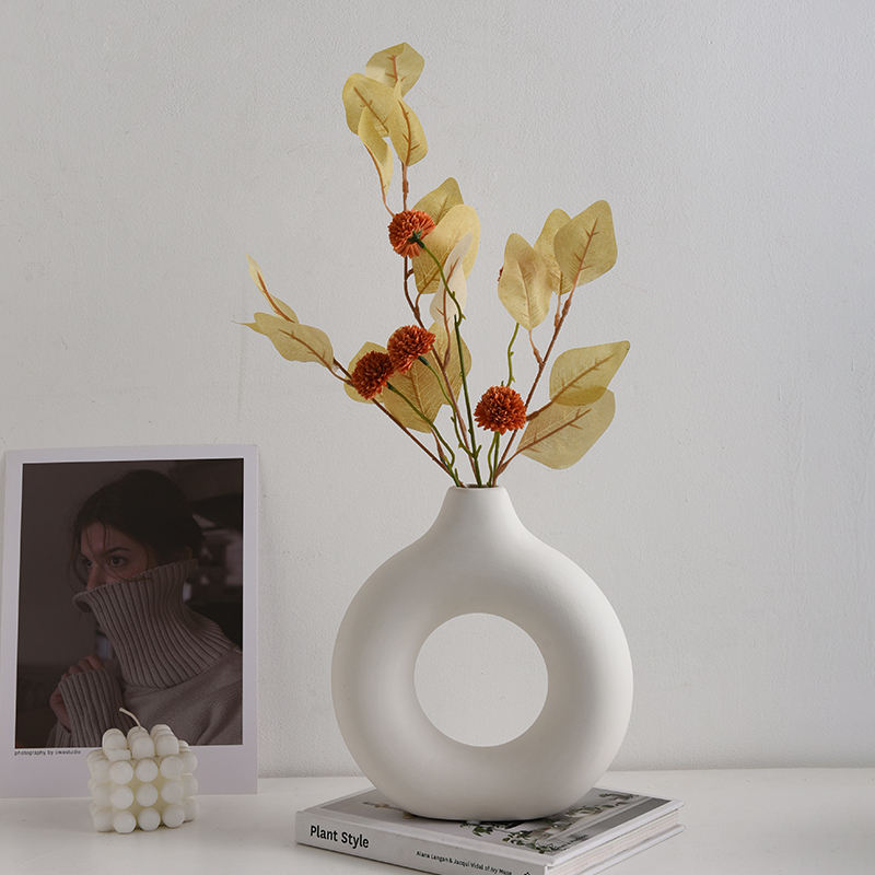 Hancai Best Selling Wholesale White Circle Donut Vases Grand Custom Design Manufacturers Flower Ceramic Vase for Home Decor