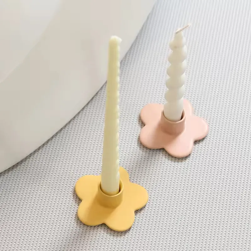 Multiple Colour Flower Shape Ornaments Candlestick Holders Ceramic Candle Holder for Home Wedding Decoration