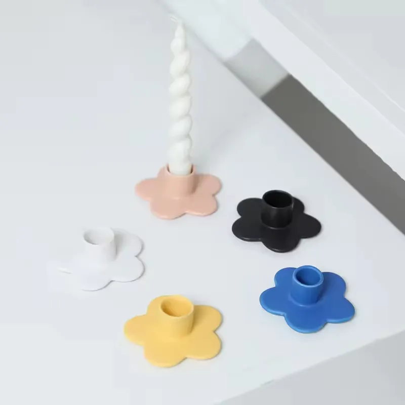 Multiple Colour Flower Shape Ornaments Candlestick Holders Ceramic Candle Holder for Home Wedding Decoration